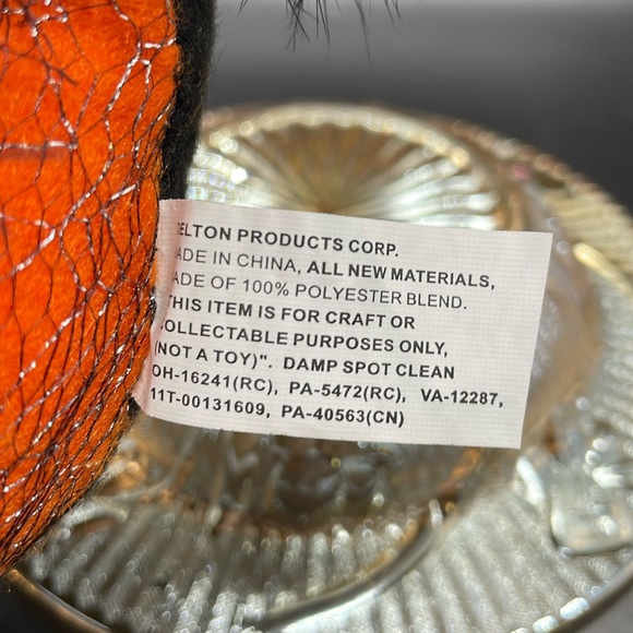 Vintage Delton style stuffed black cat with feathers hat - Picture 6 of 6